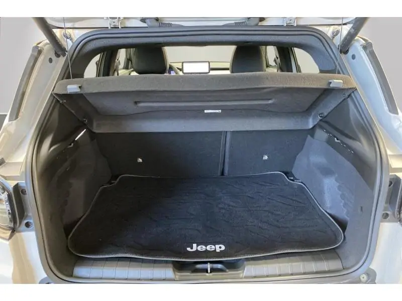 Occasion Jeep Avenger SUMMIT BEIGE 19
