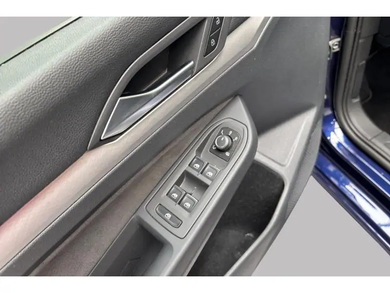 Occasion Volkswagen Golf VIII Life BLUE 17