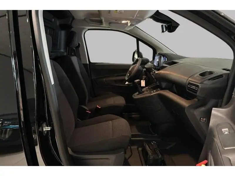 VEHICLE__CONDITION_SERVICE Peugeot Partner Standard Light 1.2 Turbo 110 Man.6 BLACK 8