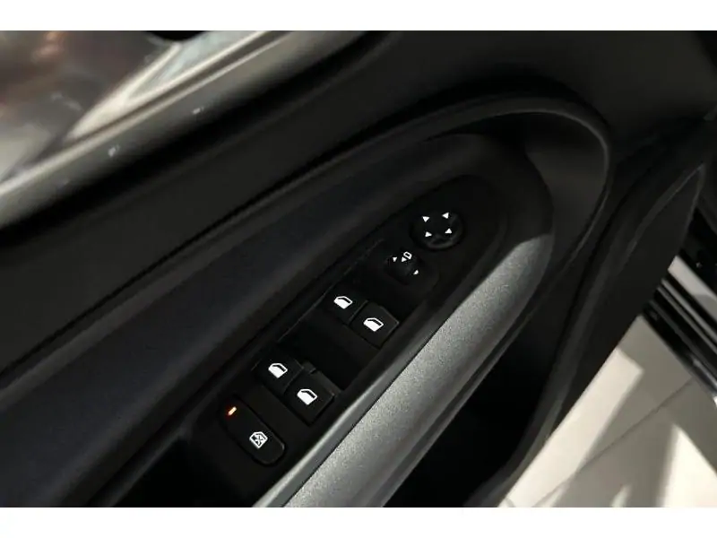 VEHICLE__CONDITION_SERVICE Alfa Romeo Junior Ibrida Hybrid 145 BLACK 17