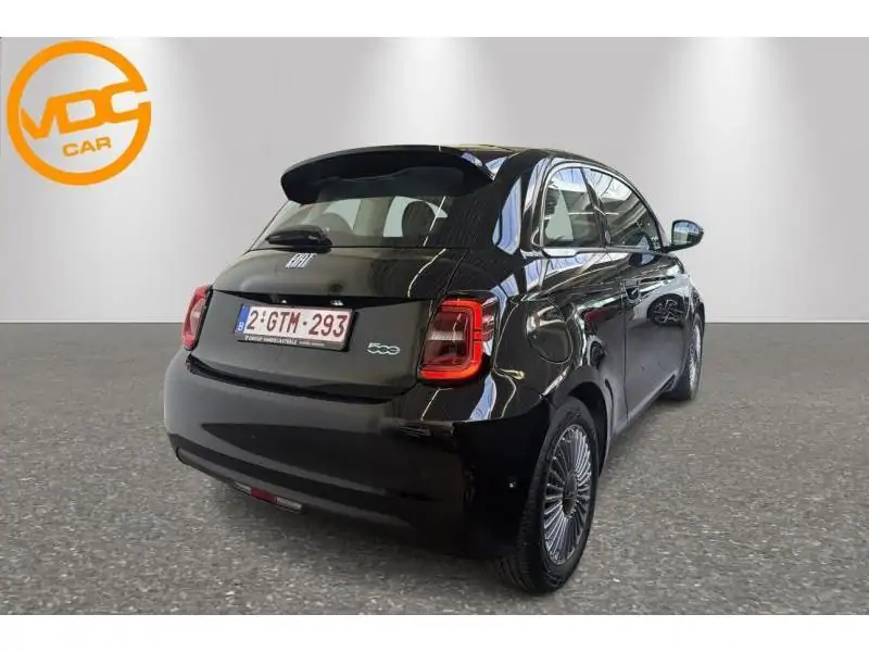 VEHICLE__CONDITION_SERVICE Fiat 500e RED BLACK 3