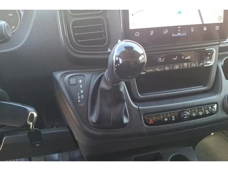 VEHICLE__CONDITION_SERVICE Peugeot Boxer L3H2 automatique WHITE 16