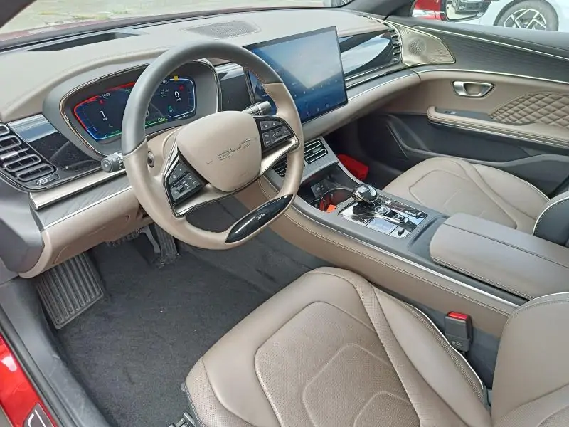 Occasion BYD HAN Executive AWD RED 11