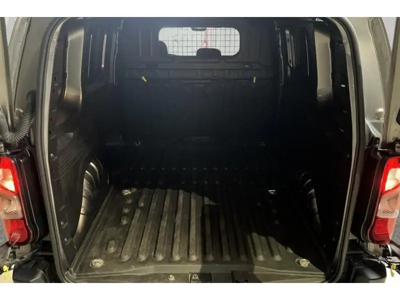 Occasion Peugeot Partner V Pro ANTHRACITE 19