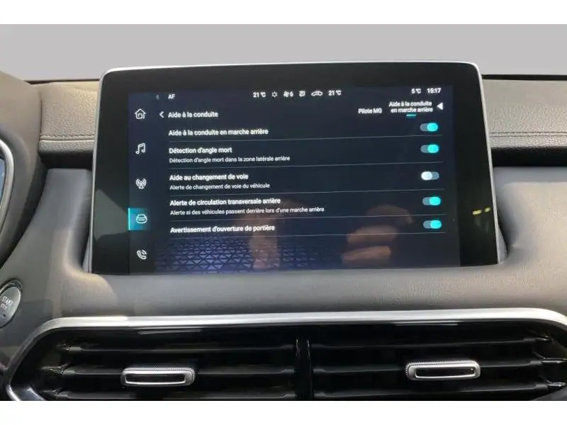 Occasion MG HS LUXURY 1.5 T-GDI DCT BLACK 32