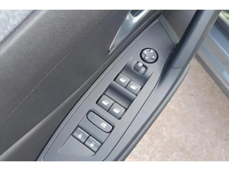 VEHICLE__CONDITION_SERVICE Peugeot 408 ALLURE hybrid GREY 17