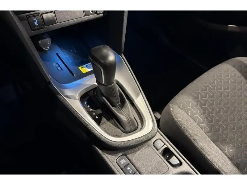 Occasion Toyota Yaris Cross SUV GREY 16