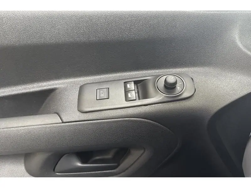 Occasion Peugeot Partner dubbele cabine WHITE 17