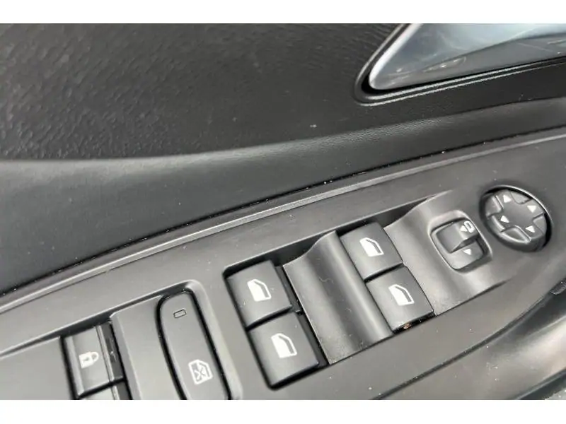 Occasion Peugeot 408 ALLURE BLUE 19