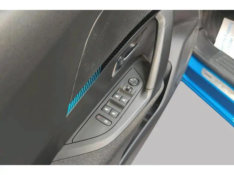 Occasion Peugeot 2008 II Style BLUE 17