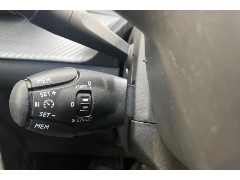 Occasion Peugeot 208 STYLE GREY 24