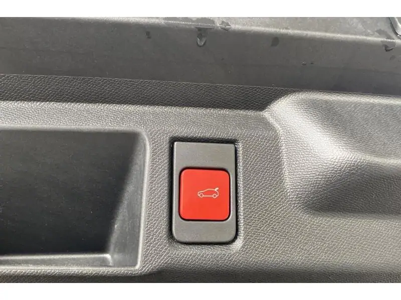 VEHICLE__CONDITION_SERVICE Opel Grandland GS BRONZE 21