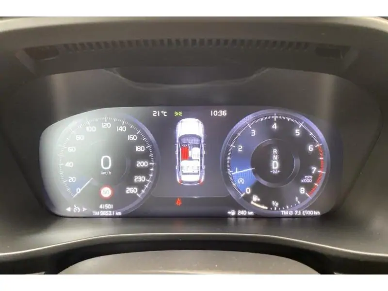 Occasion Volvo XC40 ESSENTIAL BUSINESS - T2 BLACK 24