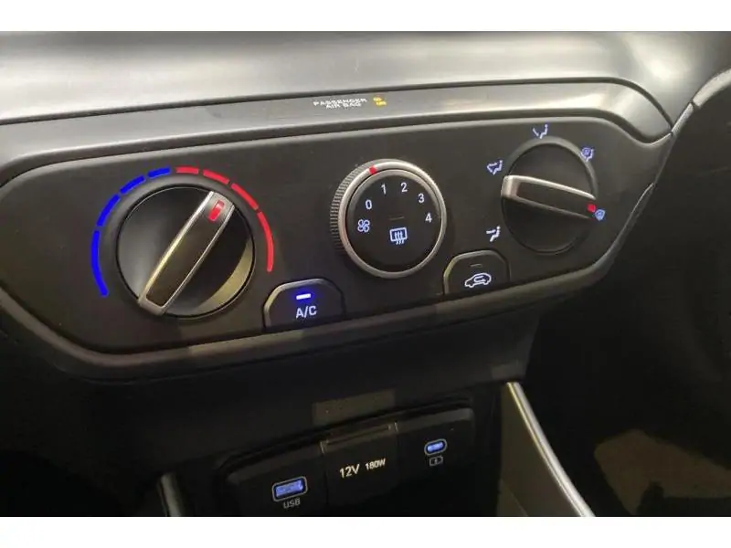 Occasion Hyundai i20 Berline MANUAL WHITE 15