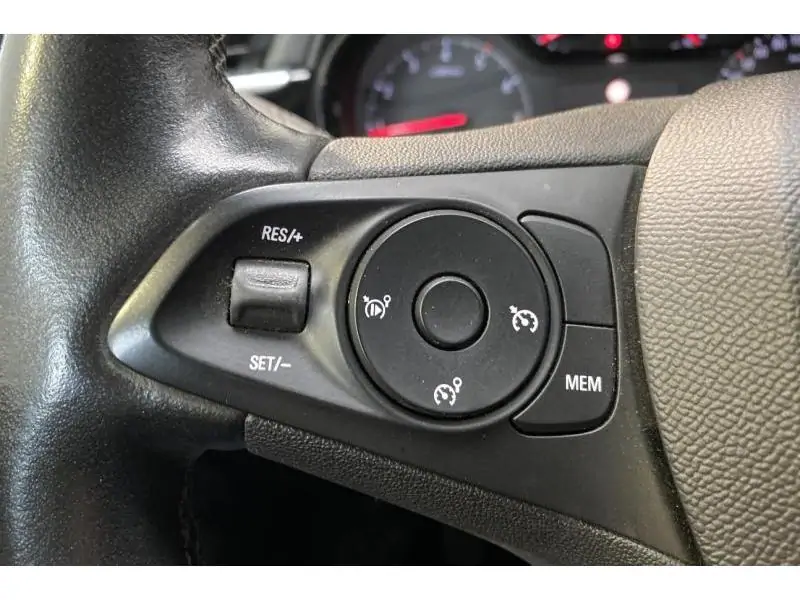 Occasion Opel Corsa F Elegance *GPS-Caméra* BLACK 22