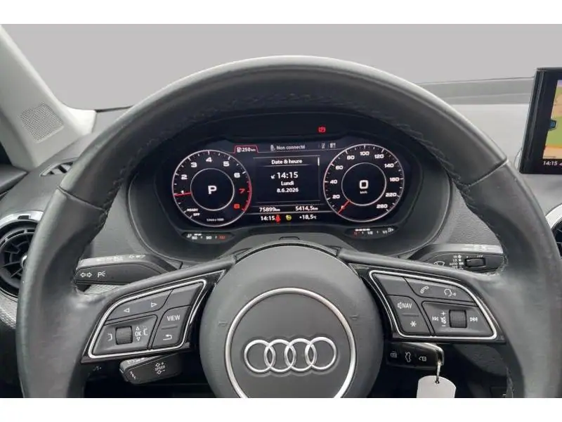 Occasion Audi Q2 S Line GREY 12