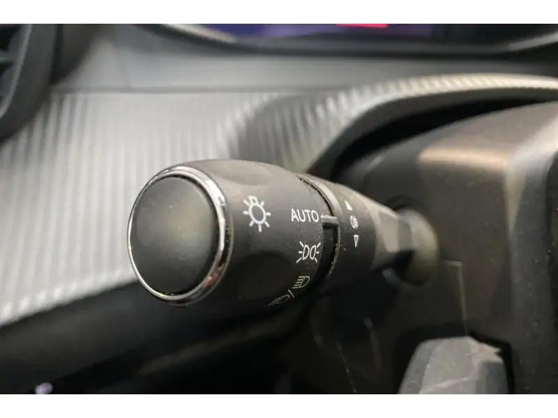 Occasion Peugeot 208 Allure GREY 23