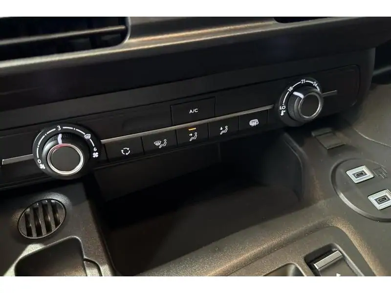 VEHICLE__CONDITION_SERVICE Peugeot Partner Standard Heavy 50 KWh BLACK 15