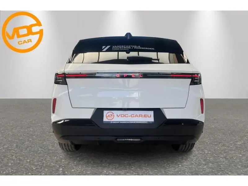 VEHICLE__CONDITION_SERVICE Opel Grandland GS WHITE 7