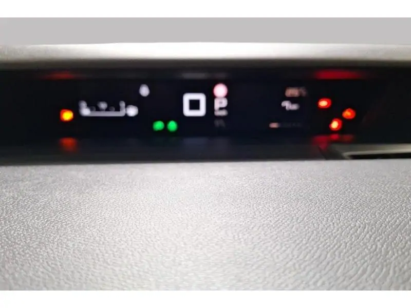 VEHICLE__CONDITION_SERVICE Citroen C3 Aircross Hybride 145 E-DCS6 MAX GREY 13
