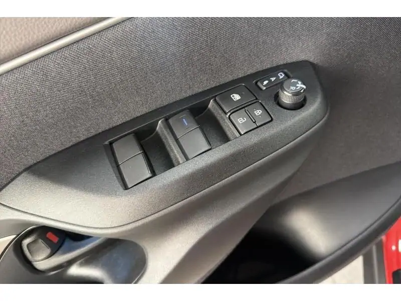 Occasion Toyota Yaris Cross Cross HYBRID RED 17
