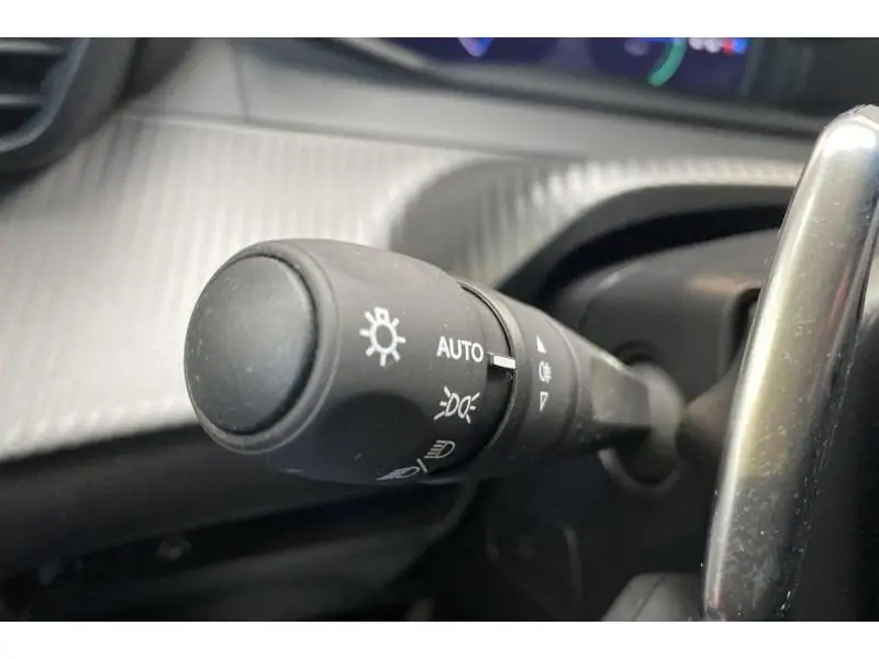 Occasion Peugeot 2008 ALLURE BLUE 27