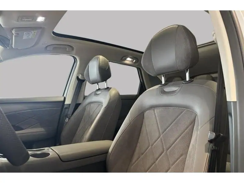 VEHICLE__CONDITION_SERVICE MG MGS6 EV LONG RANGE - LUXURY 77 kWh WHITE 25