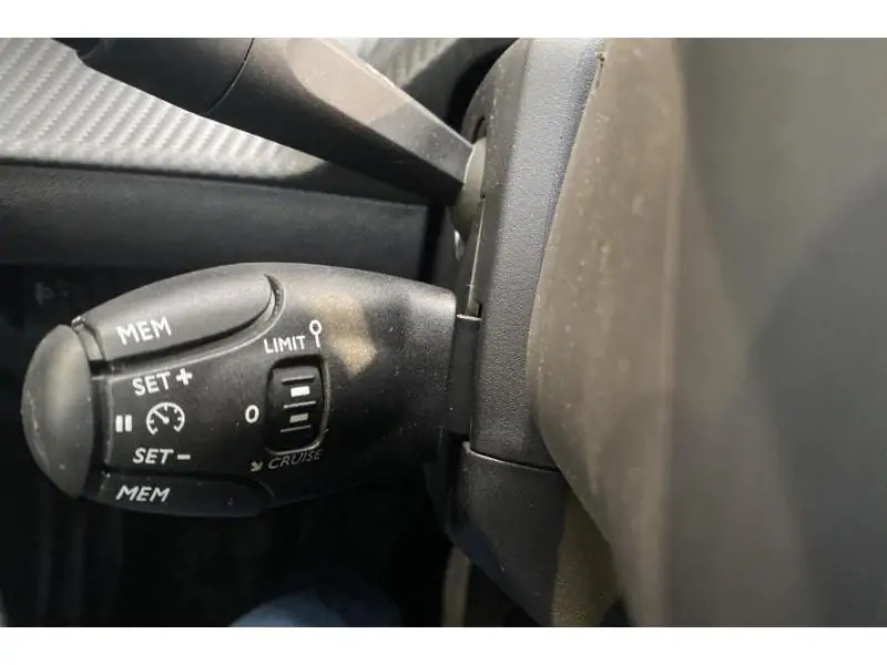 Occasion Peugeot 2008 Allure GREY 27