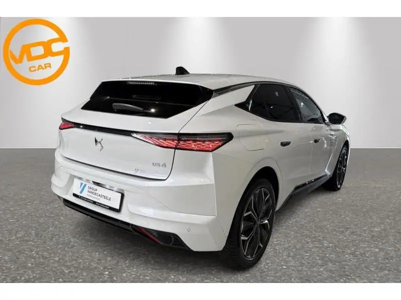 Occasion DS Automobiles DS 4 Etoile WHITE 3
