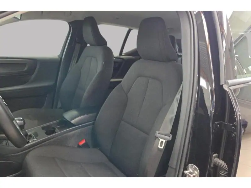 Occasion Volvo XC40 Momentum BLACK 11