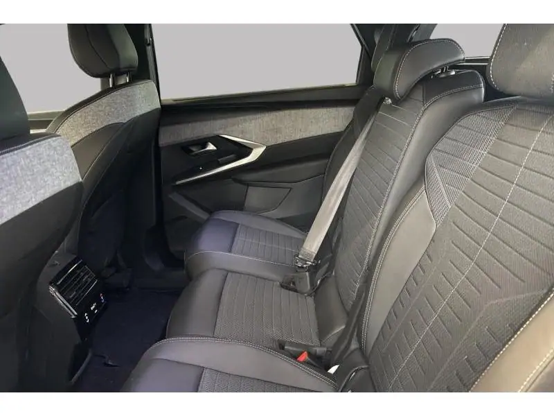 VEHICLE__CONDITION_SERVICE Peugeot 5008 FIRST EDITION WHITE 18