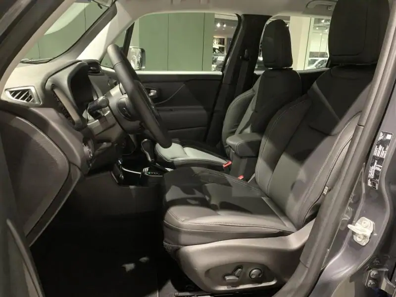 Occasion Jeep Renegade Limited e-Hybrid MHEV GREY 22