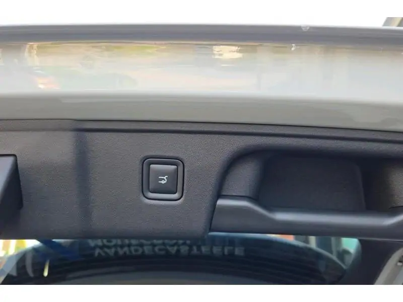 VEHICLE__CONDITION_SERVICE Leapmotor C10 DESIGN BEIGE 21