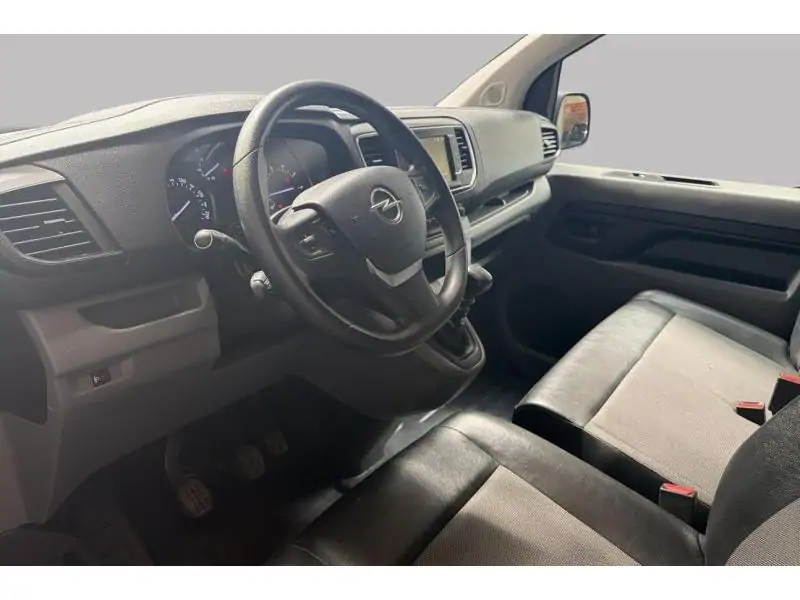 Occasion Opel Vivaro Utilitaire 1.5 MANUAL GREY 9