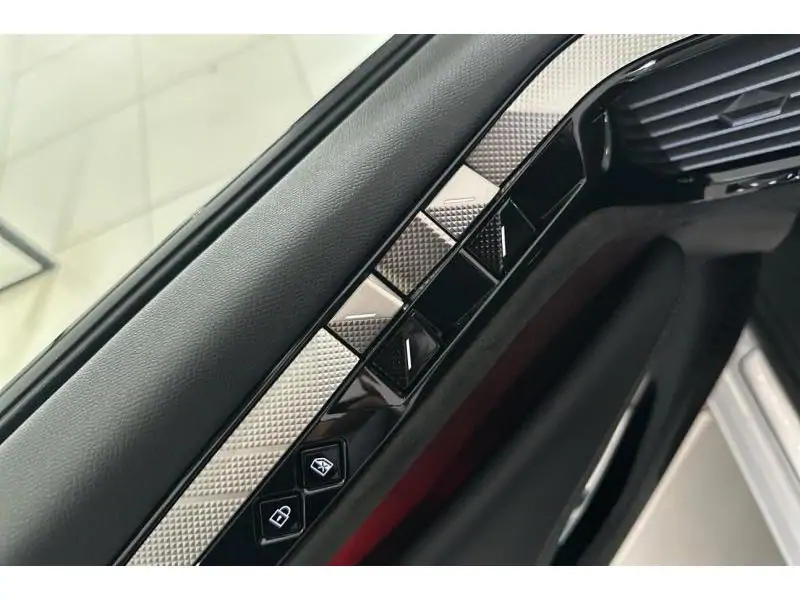 VEHICLE__CONDITION_SERVICE DS Automobiles DS 4 HYBRID 145 ETOILE WHITE 17