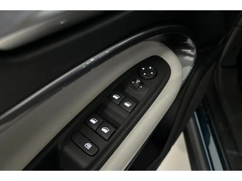 VEHICLE__CONDITION_SERVICE Fiat 600 600e La Prima 54kwh GREEN 17