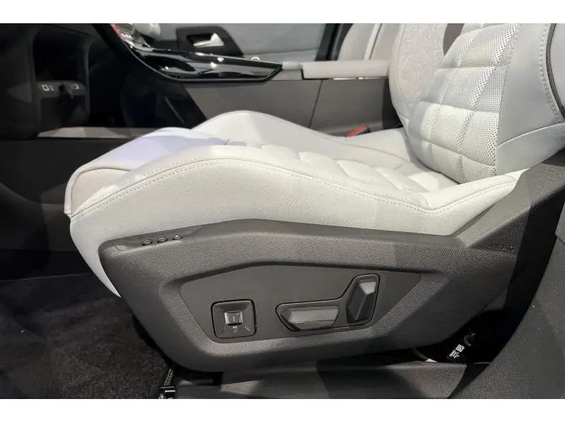 VEHICLE__CONDITION_SERVICE Citroen C5 Aircross MAX FULL OPTION GREEN 22