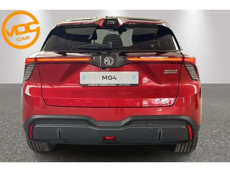 VEHICLE__CONDITION_SERVICE MG MG4 LUXURY TROPHY EXTENDED RANGE 77kW 520 KM RED 7