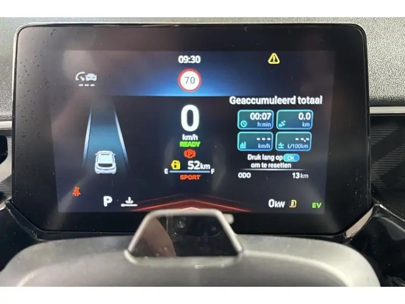 VEHICLE__CONDITION_SERVICE MG MG3 LUXURY HYBRID+ BLACK 35