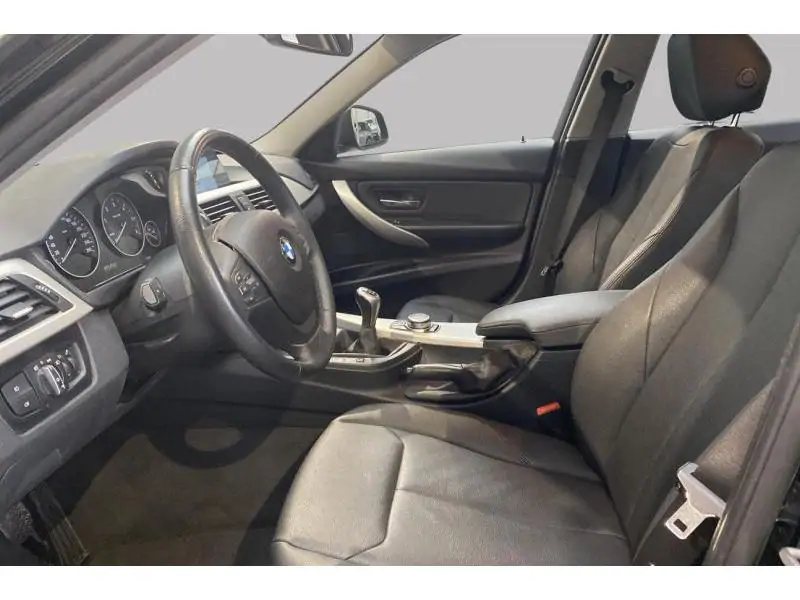 Occasion BMW Serie 3 316 d *GPS-PDC AV/AR* BLACK 10