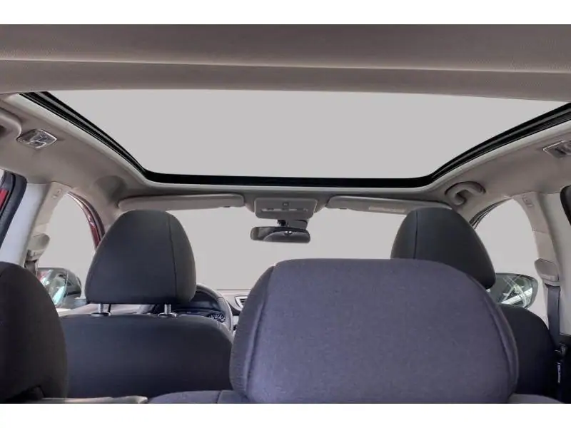 Occasion Nissan Qashqai SUV MANUAL RED 21