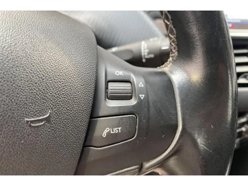 Occasion Peugeot 2008 Allure RED 29