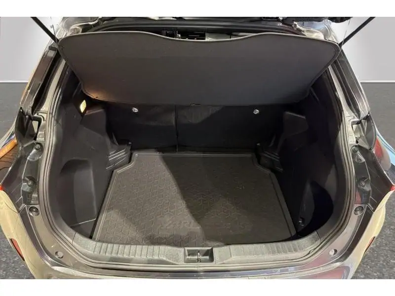 Occasion Toyota Yaris Cross SUV GREY 19