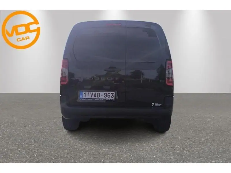 Occasion Peugeot Partner Premium 130PK eat8 BLACK 7
