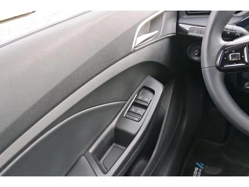 Occasion MG MG3 Luxury HEV RED 17