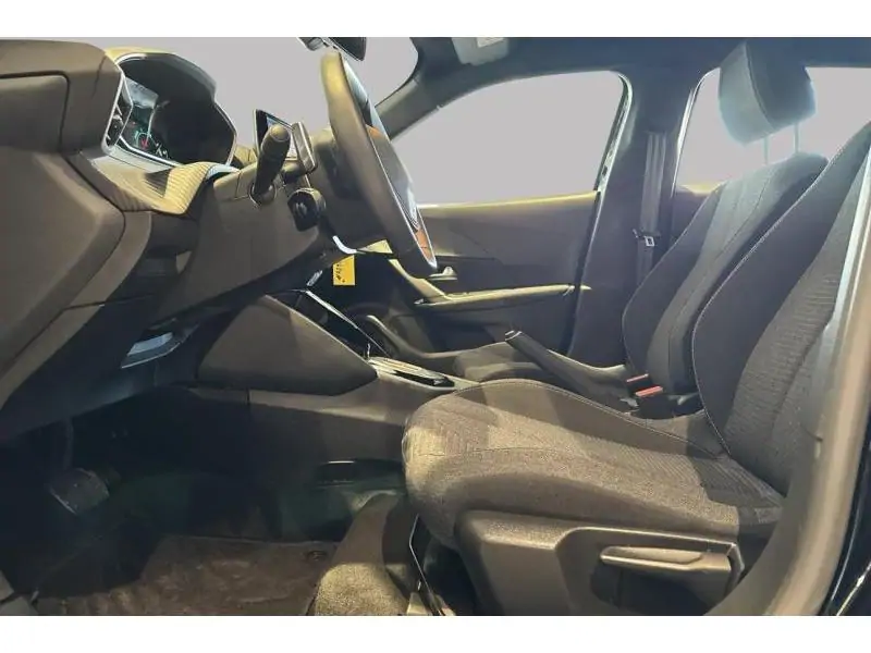 Occasion Peugeot 2008 Style Hybrid 136 BLACK 10