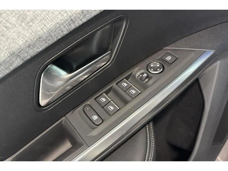 VEHICLE__CONDITION_SERVICE Peugeot 3008 FIRST EDITION BLUE 17