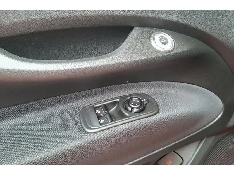 VEHICLE__CONDITION_SERVICE Fiat 500 Torino RED 17