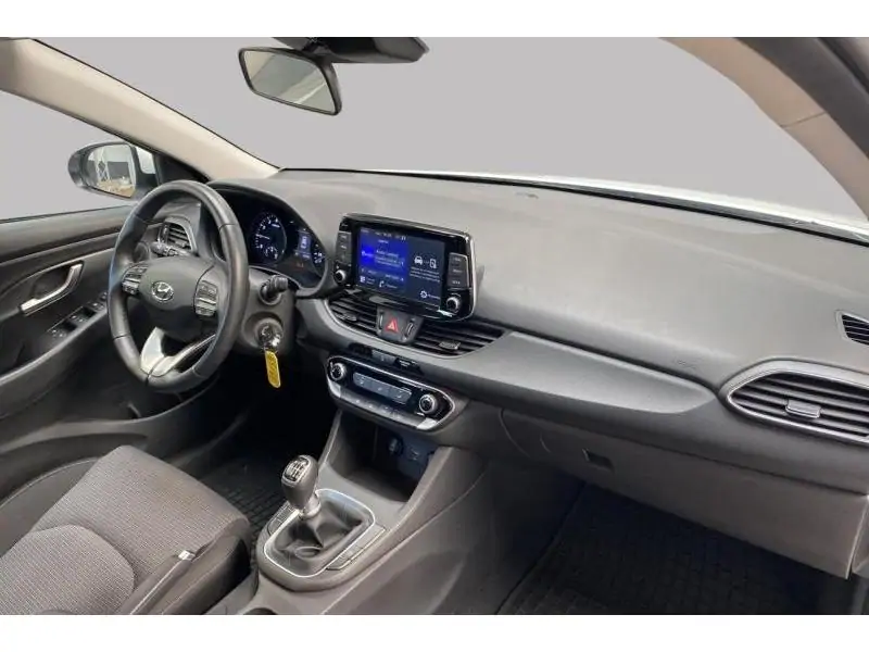 Occasion Hyundai i30 1.0 T-GDI 100 MODERN WHITE 2