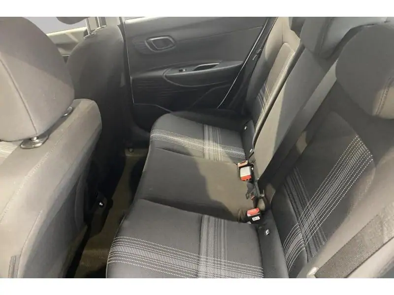 Occasion Hyundai i20 Berline MANUAL WHITE 18